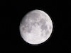 ９枚目の写真:十三夜の月(ISO:400,F:8,シャッタースピード:1/400秒)